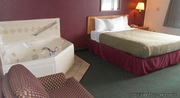 Moose Lake Lodge & Suites Εξωτερικό φωτογραφία