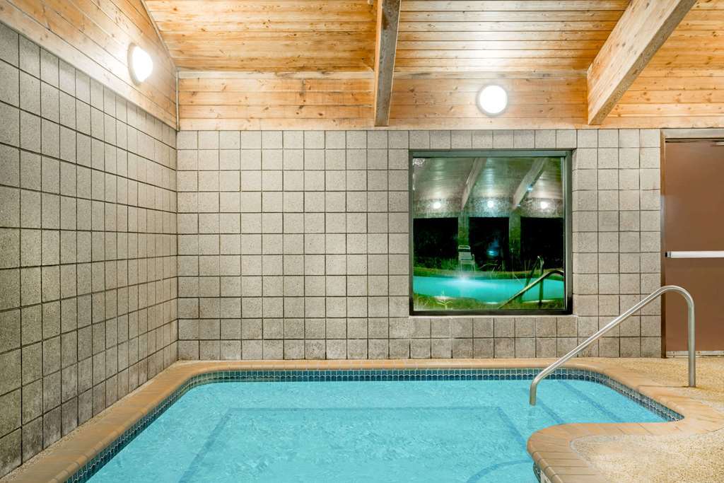 Moose Lake Lodge & Suites Ανέσεις φωτογραφία